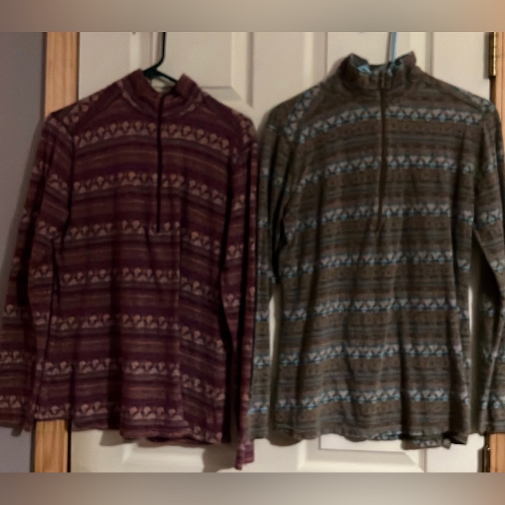 Bundle of 2 Woolrich tops, size Large, long sleeve, 1/4 zip
Excellent condition